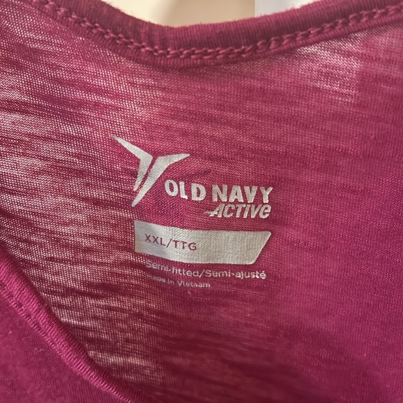 Old Navy active top - Picture 3 of 4